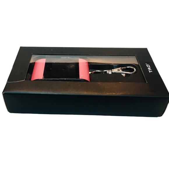 TAO 1.5 Digital Photo Key Chain Clip (Holds 100 Pictures) Pink - Picture 2 of 3